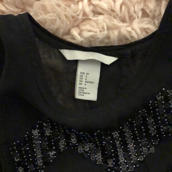 H&M sequin top - Picture 2 of 5